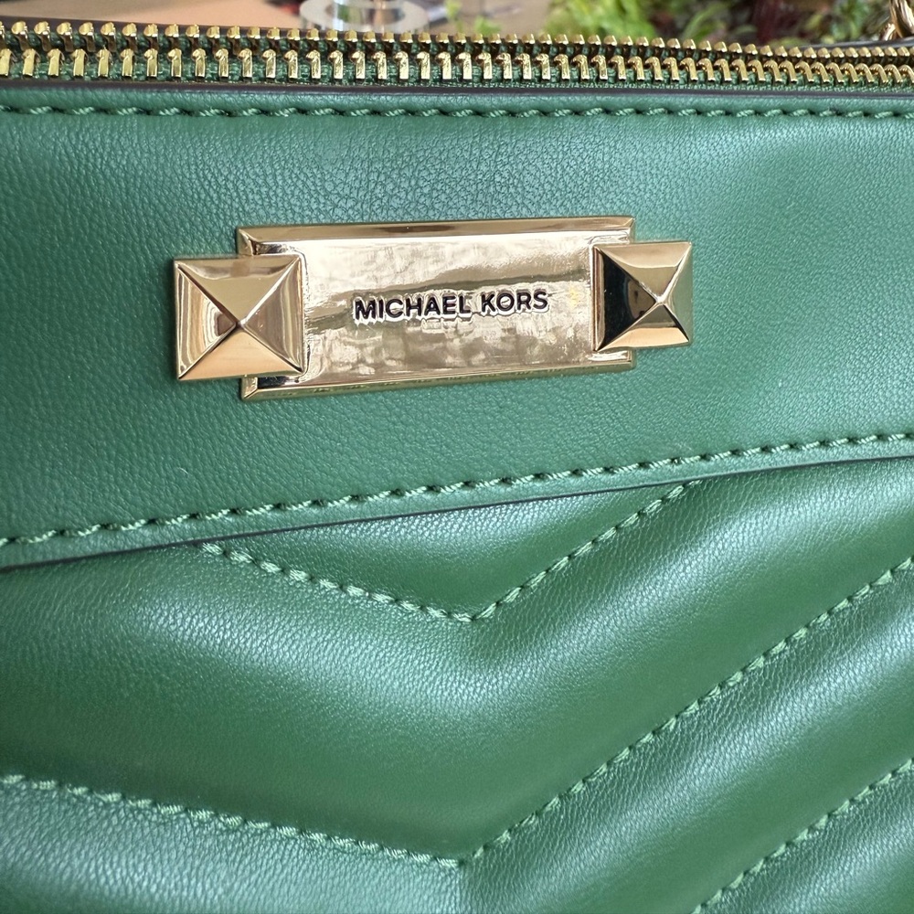 MICHAEL KORS Whitney Medium Chain Shoulder Tote in Fern Green NWT & Dust Bag - Picture 11 of 12